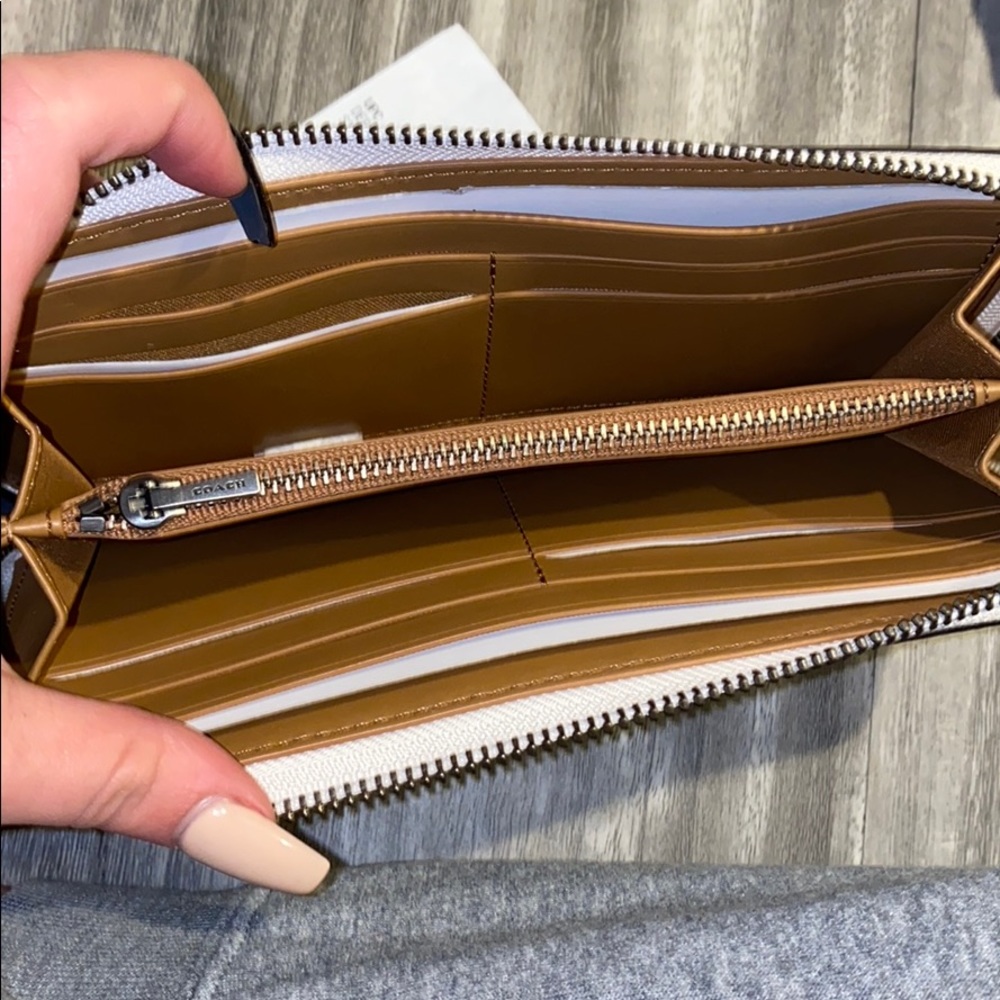 Wallet - Picture 2 of 3